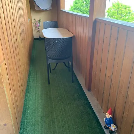 아파트 A - 56 M² Avec Balcon 바네르드비고르